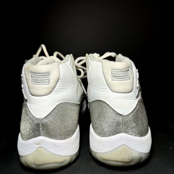 Size 8.5 - Wmns Nike Air Jordan 11 Retro Vast Grey Women's Shoes - Picture 5 of 8